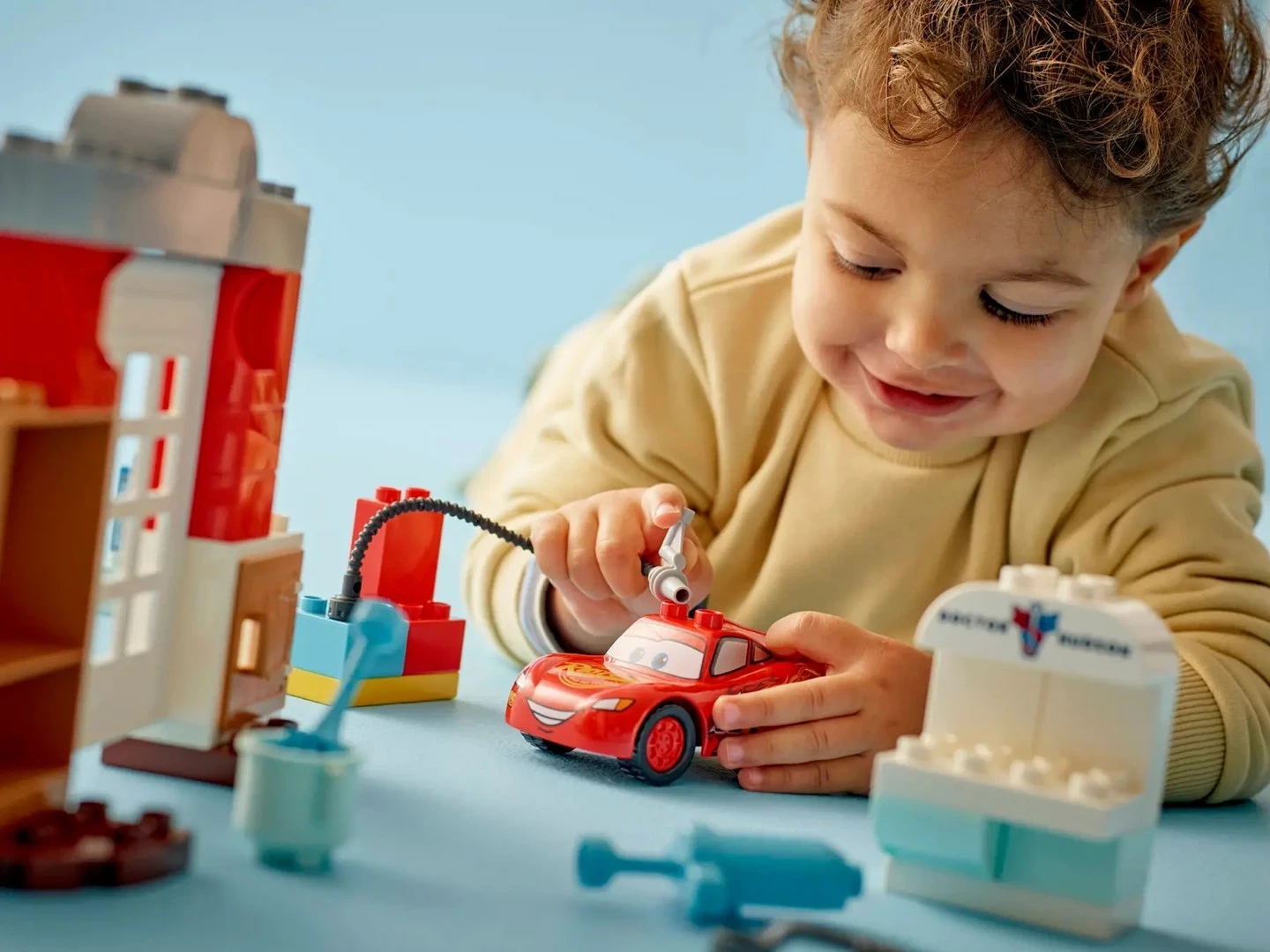 Set LEGO DUPLO McQueen's Visit to Doc's Garage, 35 pjesë