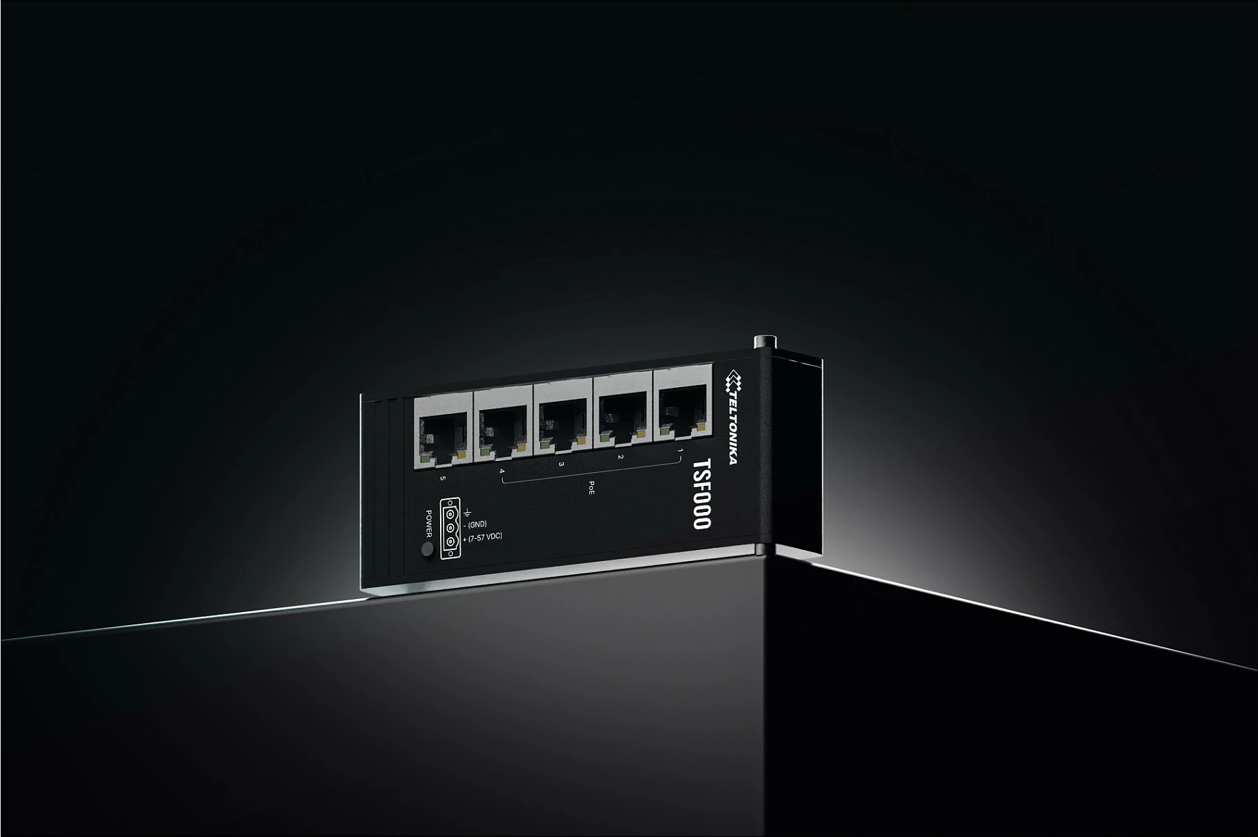Switch Teltonika TSF000, 5 porta Fast Ethernet 10/100, 4x PoE+ 120W, desktop, i zi