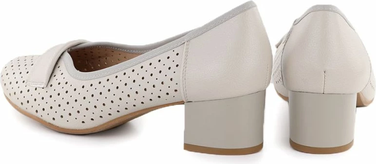 Këpucë me take për femra Jezzi 233-12, bezhë