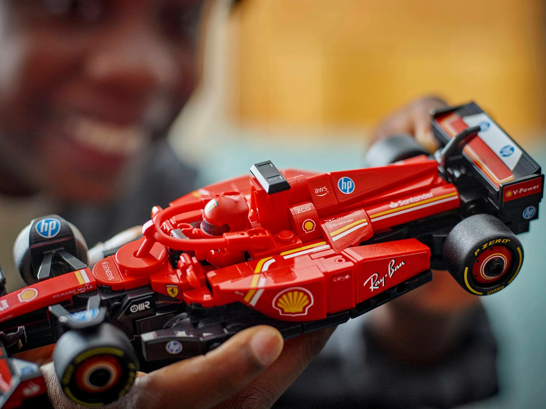 Set ndërtimi LEGO Speed Champions Ferrari SF-24 F1 Race Car 77242, 275 pjesë, e kuqe