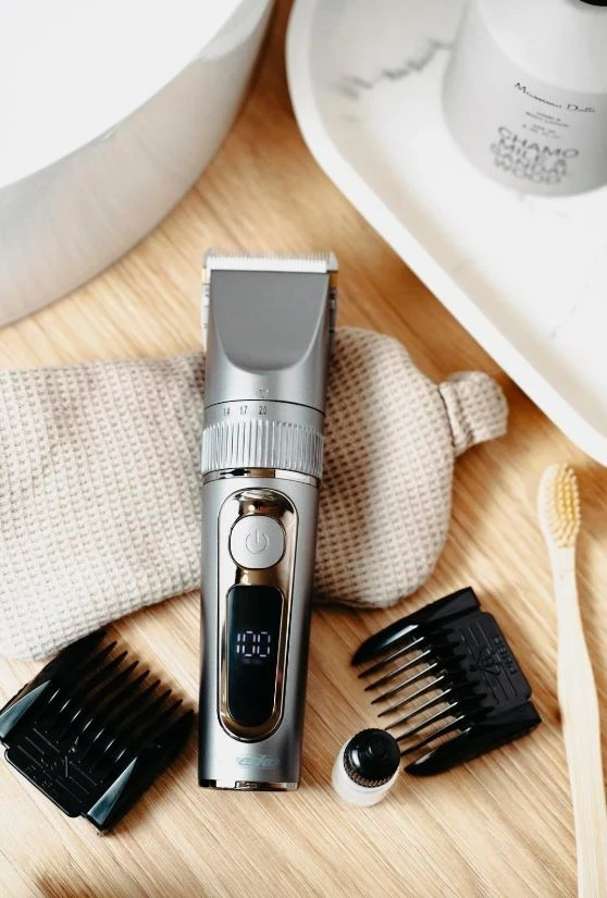 Makinë rroje Adler MS 2843, USB, e zezë