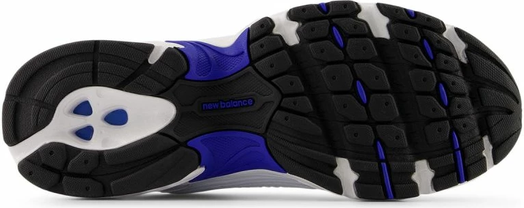 Atlete për meshkuj New Balance, të bardha