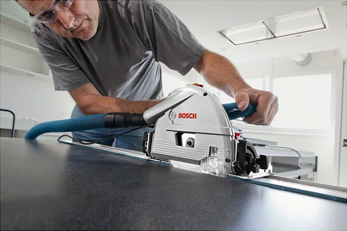 Sharrë rrethore Bosch GKT 55 GCE, 1400W, 16.5cm, 6250 RPM, bardhë/blu