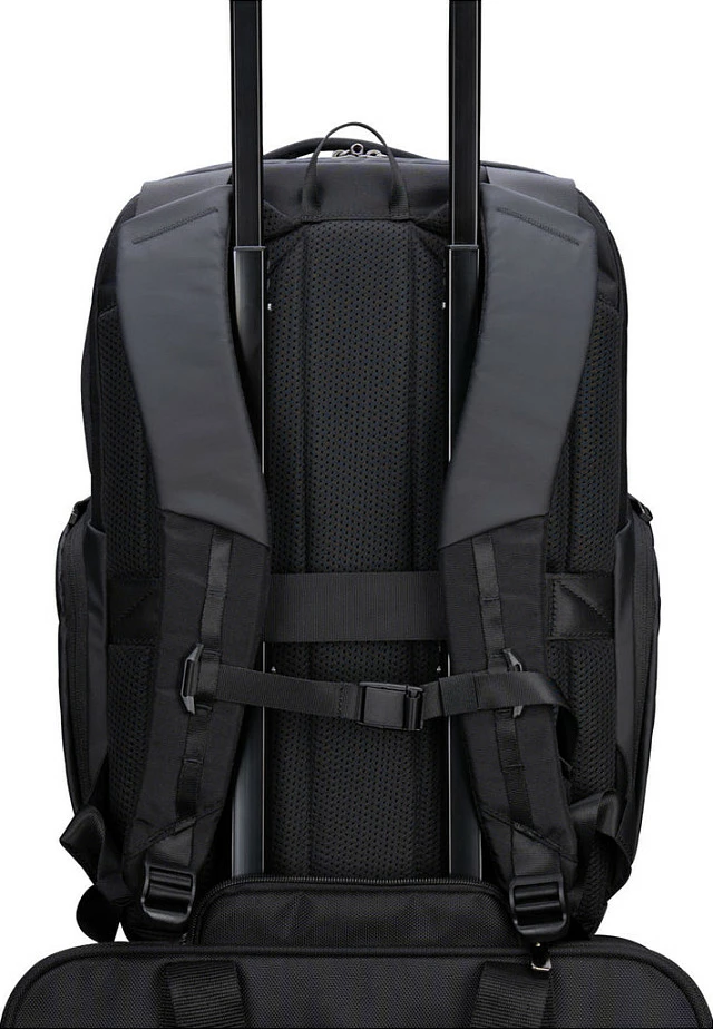 Çantë shpine për laptop Targus Pro-Tek R 16", 26 L, e zezë