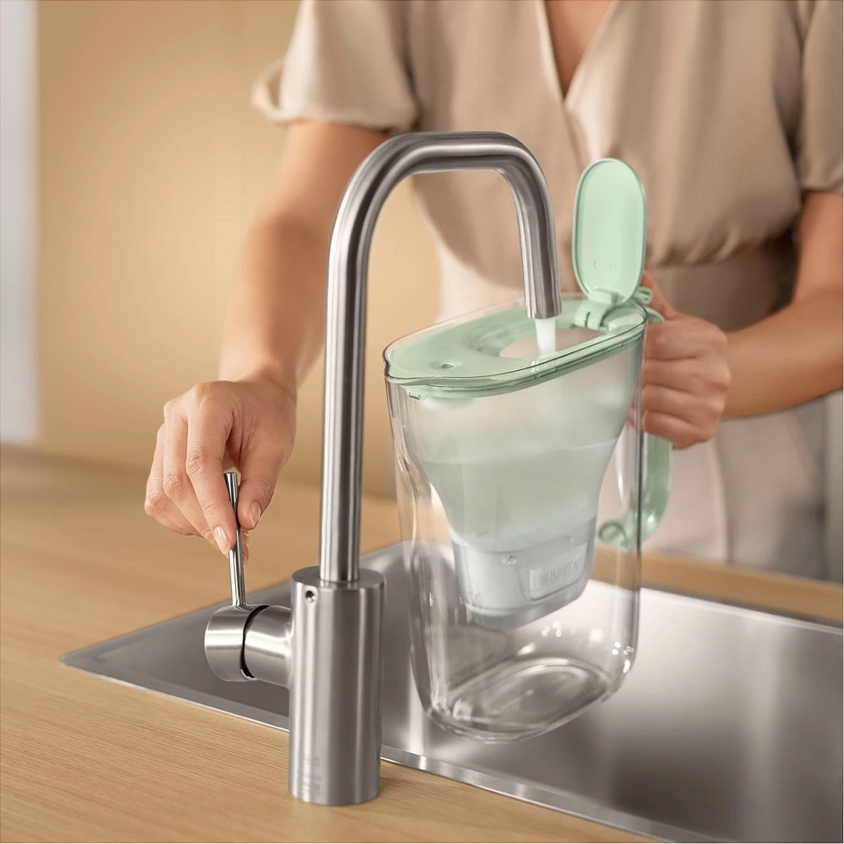 Karafë filtrimi uji Brita Style Eco, 2.4L, MAXTRA PRO All-in-1, 3 filtera, blu