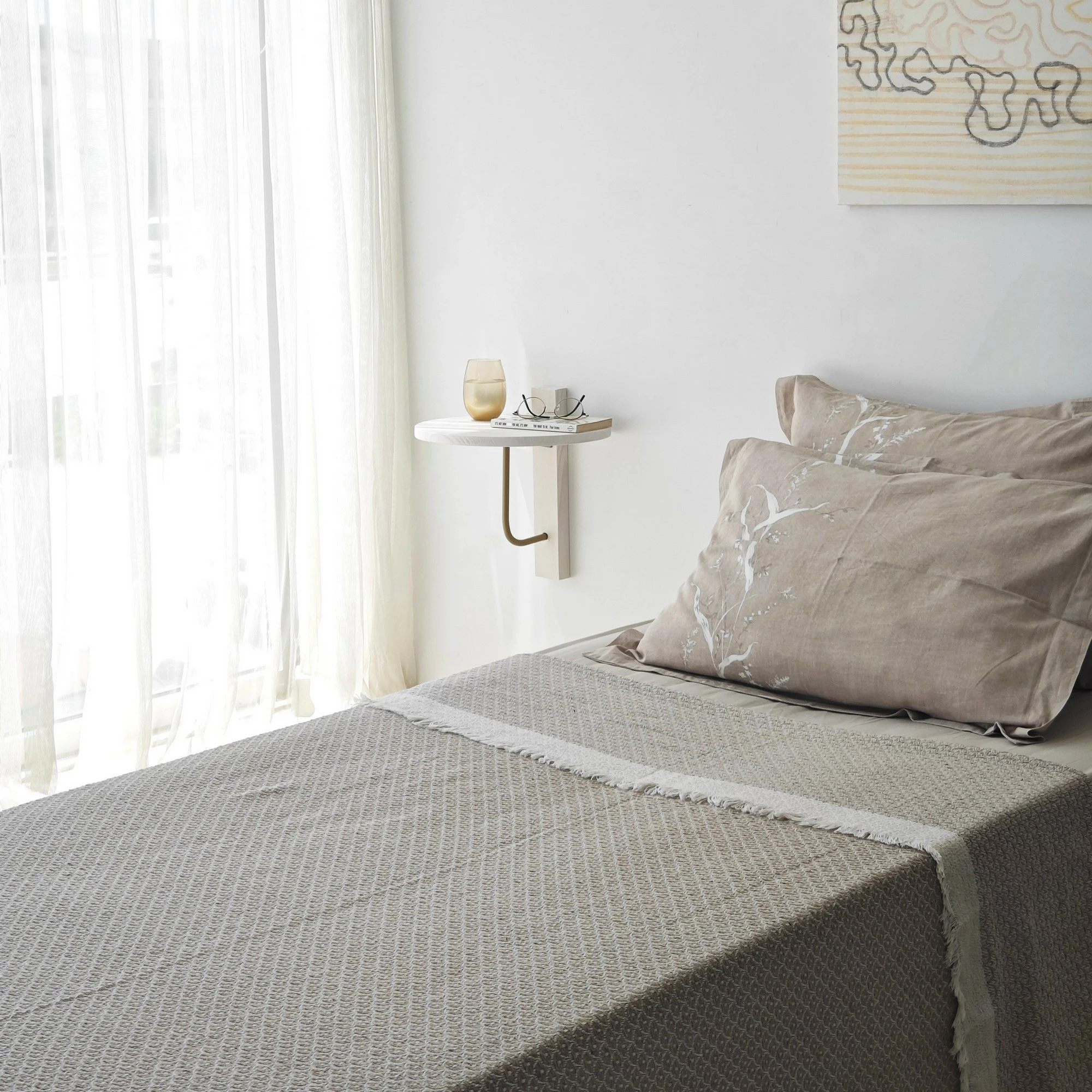 Raft muri Skye Decor, ngjyrë ari dhe e bardhë, 35x35cm