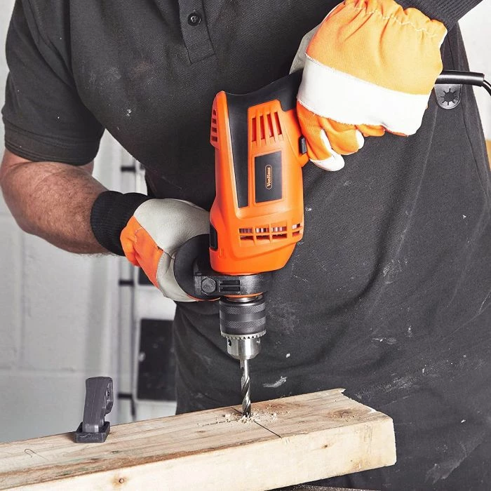 Burmashinë goditëse (rotary hammer) VONHAUS 3500151 710W, mandrinë 13mm, 0-2600 rpm, set me 9 shpona + kuti, portokalli/zi