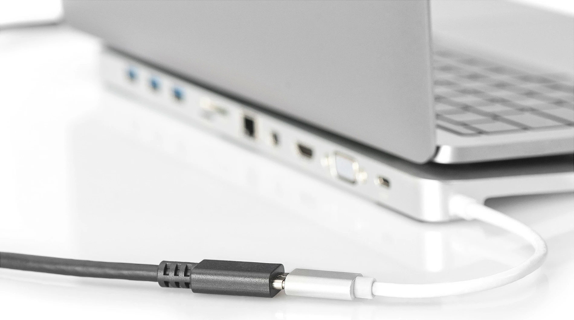 Kabllo zgjatëse USB‑C Digitus USB‑C 3.2, 0.7 m, 10 Gbps, PD 100W, e zezë