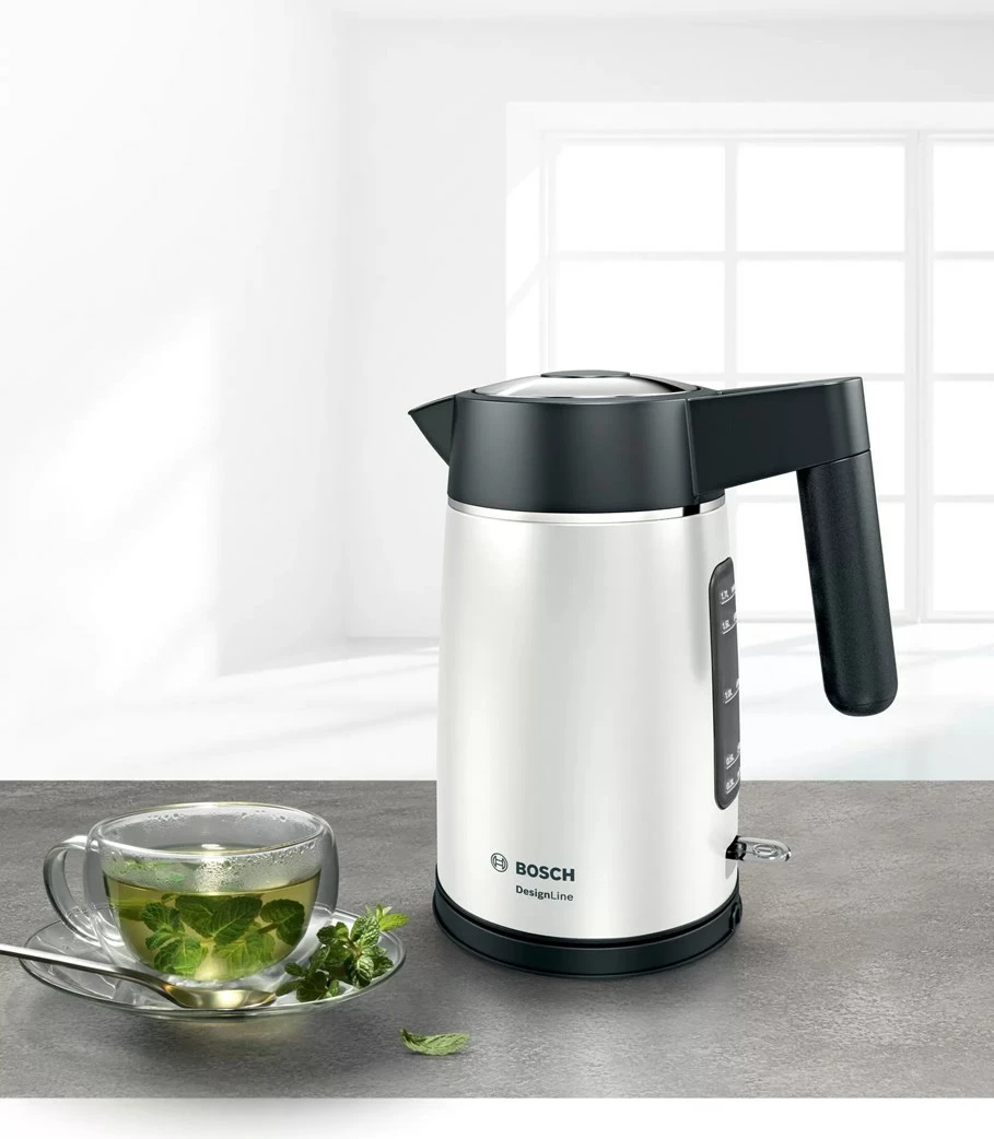 Vluese uji Bosch DesignLine, 1.7 L, 2400 W, e zezë