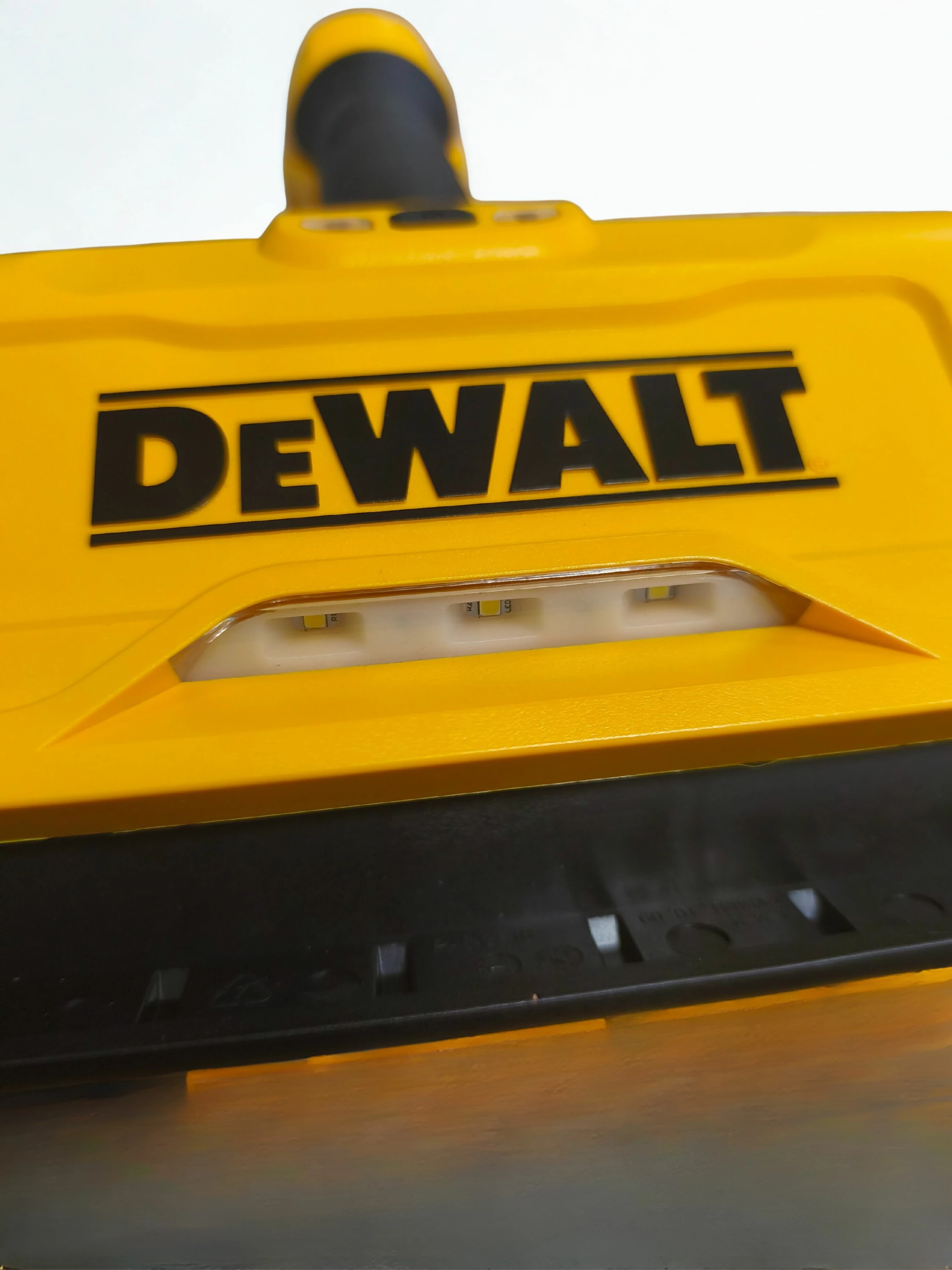 Furçë për fshesë ujë/pluhur DeWalt DXVA00-2035E, 32/48/64 mm, 18V, LED, e verdhë