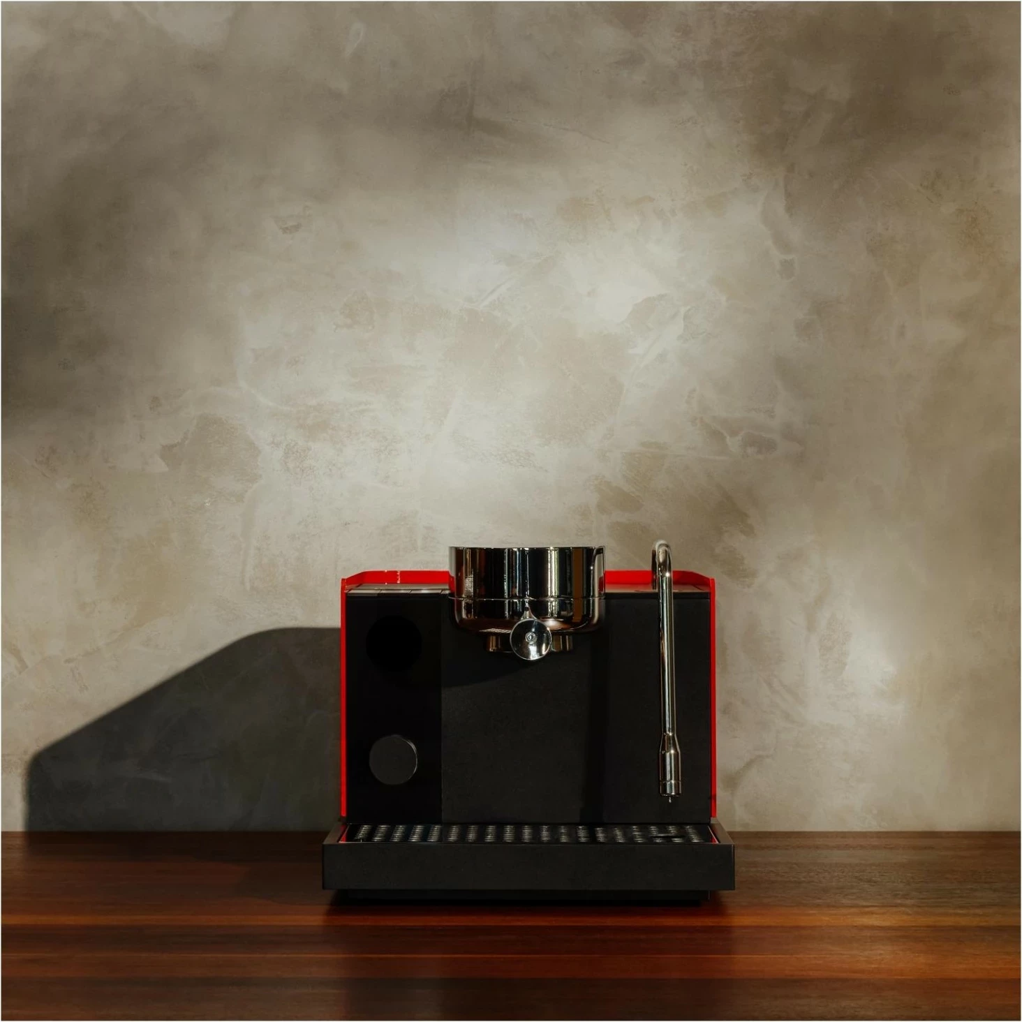 Aparat espresso Fellow Series 1, Wi‑Fi, ekran LCD, për kafe të bluar, i kuq