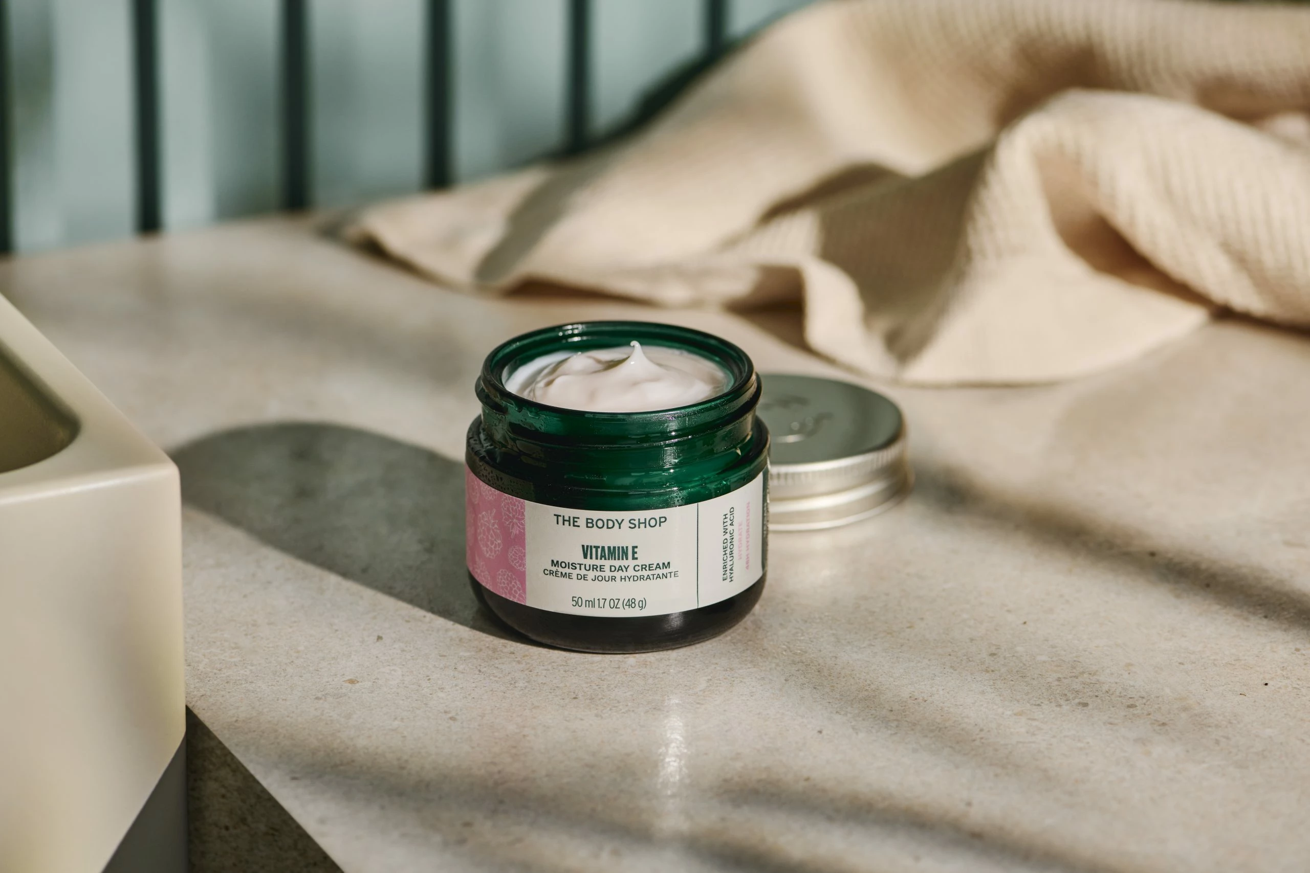 Vitamin E - Krem Hidratues për Ditën 100 ML