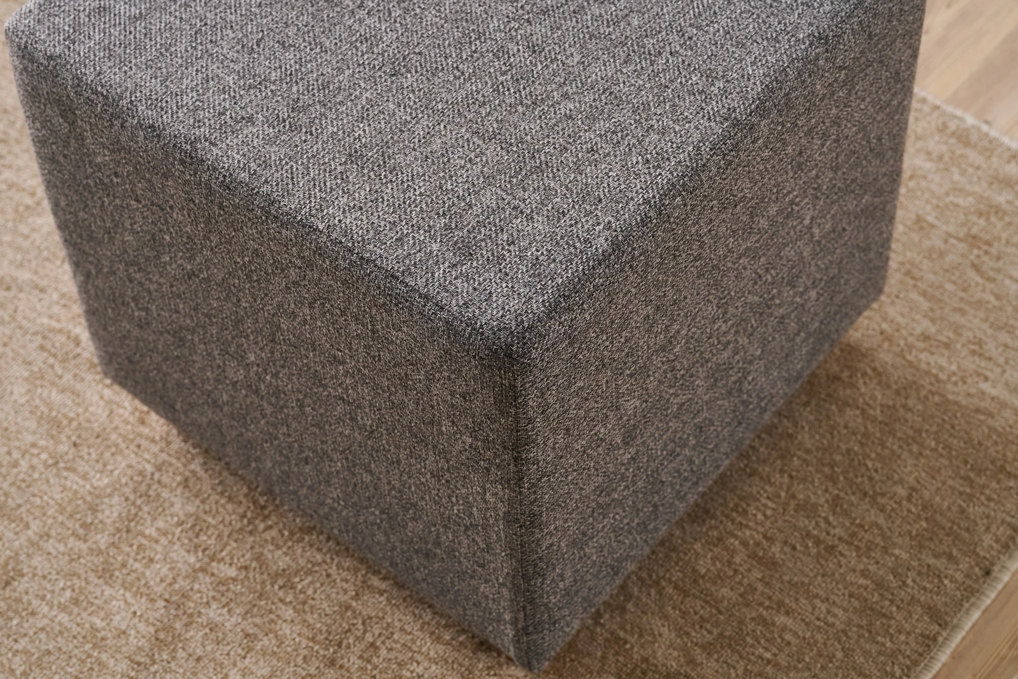 Puf Atelier del Sofa, ngjyrë antracit, Olimpos