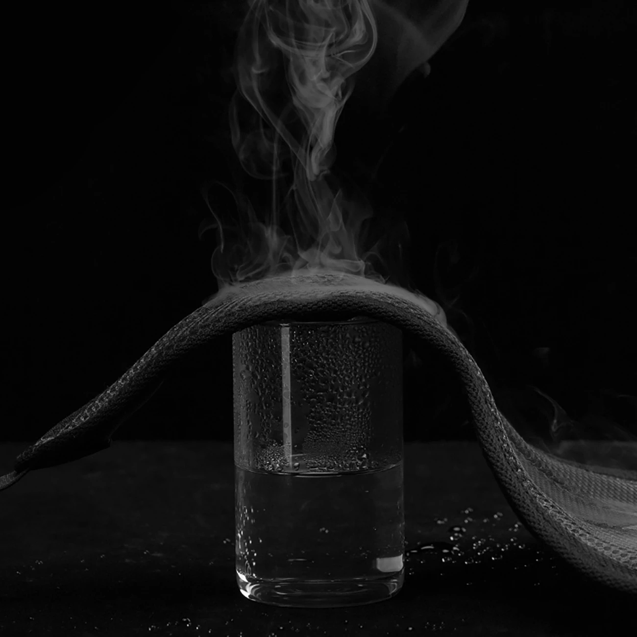 Mbulesë djerse për biçikletë statike Rockbros D61, 43 cm, rrip i rregullueshëm, e zezë/gri