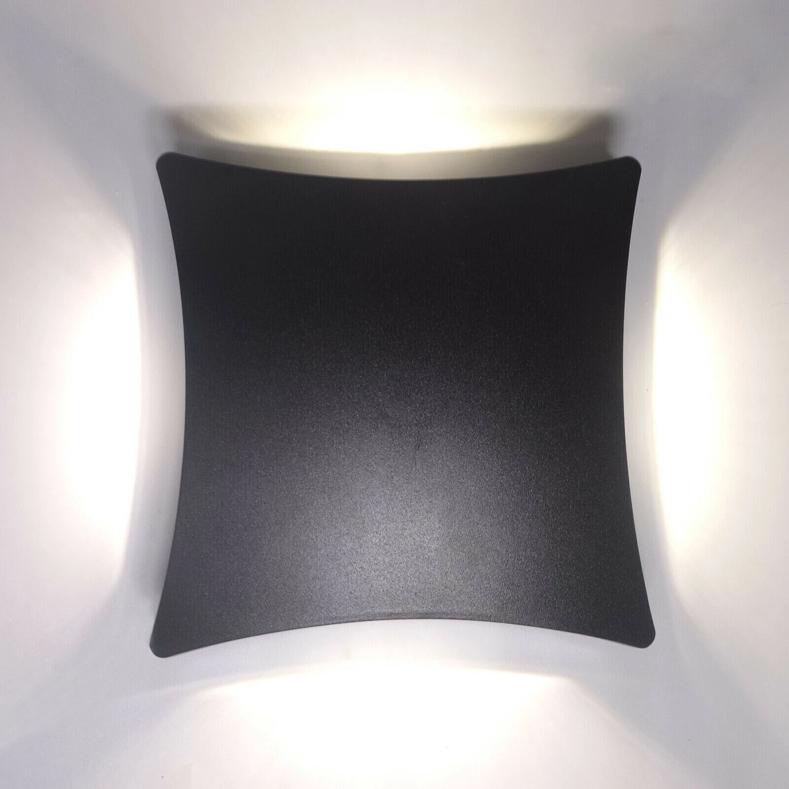 Ndriçues muri LED 4W