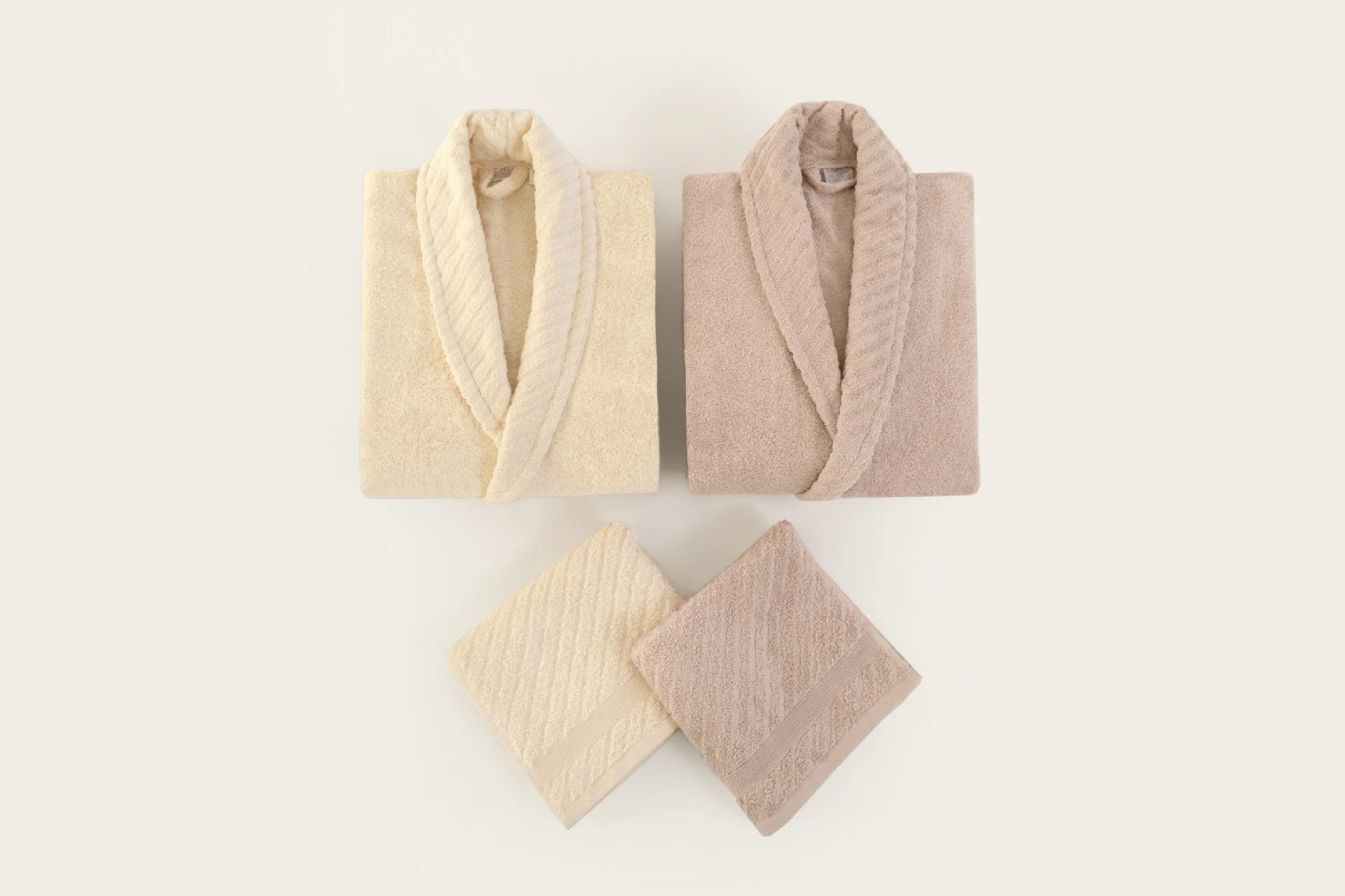 Set familjar peshqirësh dhe rrobdeshamësh (4 copë), Mijölnir, 1062A-047-1