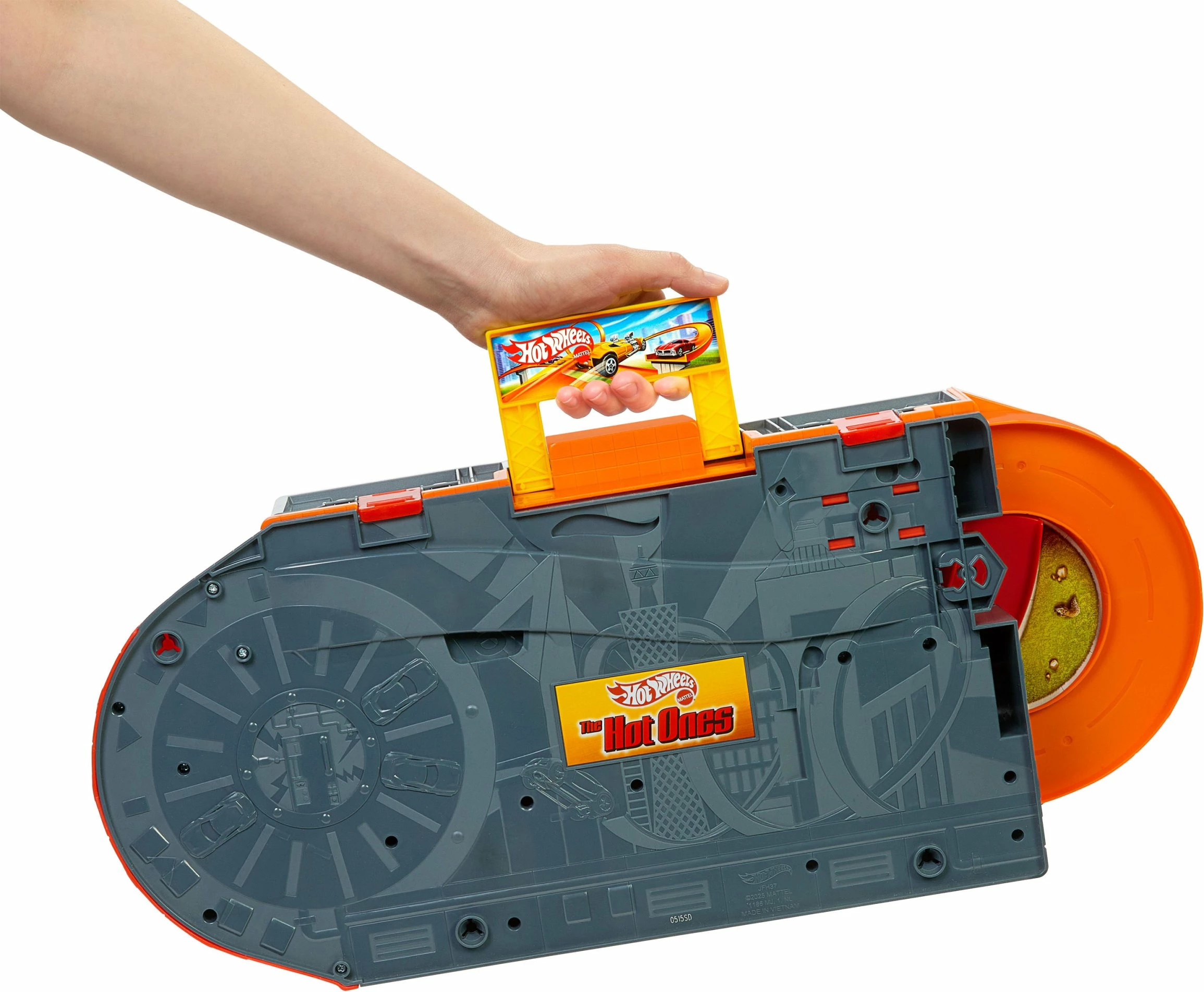 Set garazhi/parkingu lodër Mattel Hot Wheels Rally City JFH37, portativ, me 3 vetura die-cast