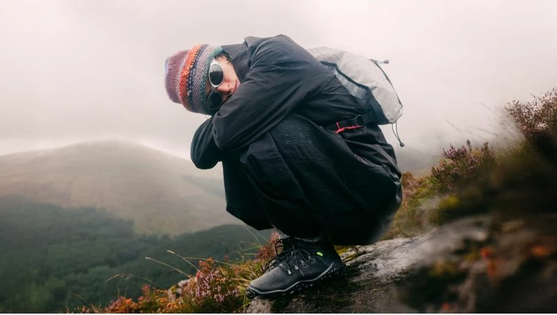 Atlete hiking për femra Vivobarefoot, të zeza
