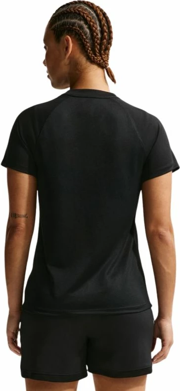 Maicë sportive për femra Nike, e zezë