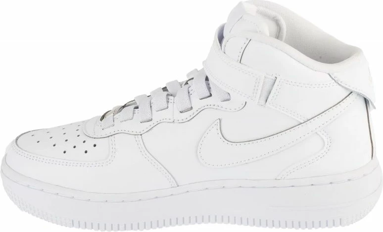 Atlete Nike për femra, të bardha