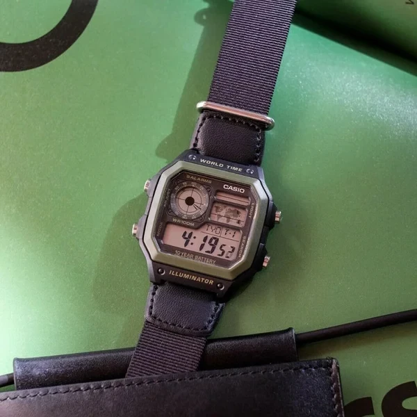 Orë dore Casio AE-1200WHB-1B, e zezë/gjelbër