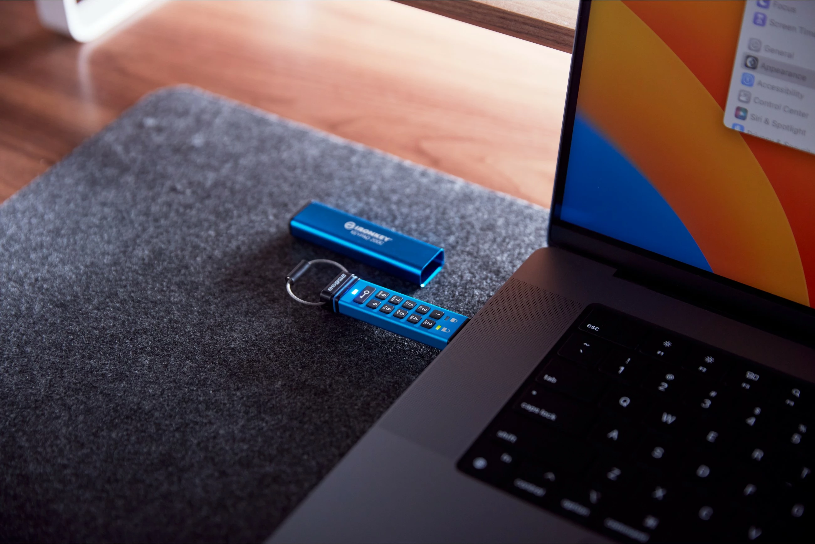 USB stick Kingston IronKey Keypad 200C 256GB, USB-C, kaltër