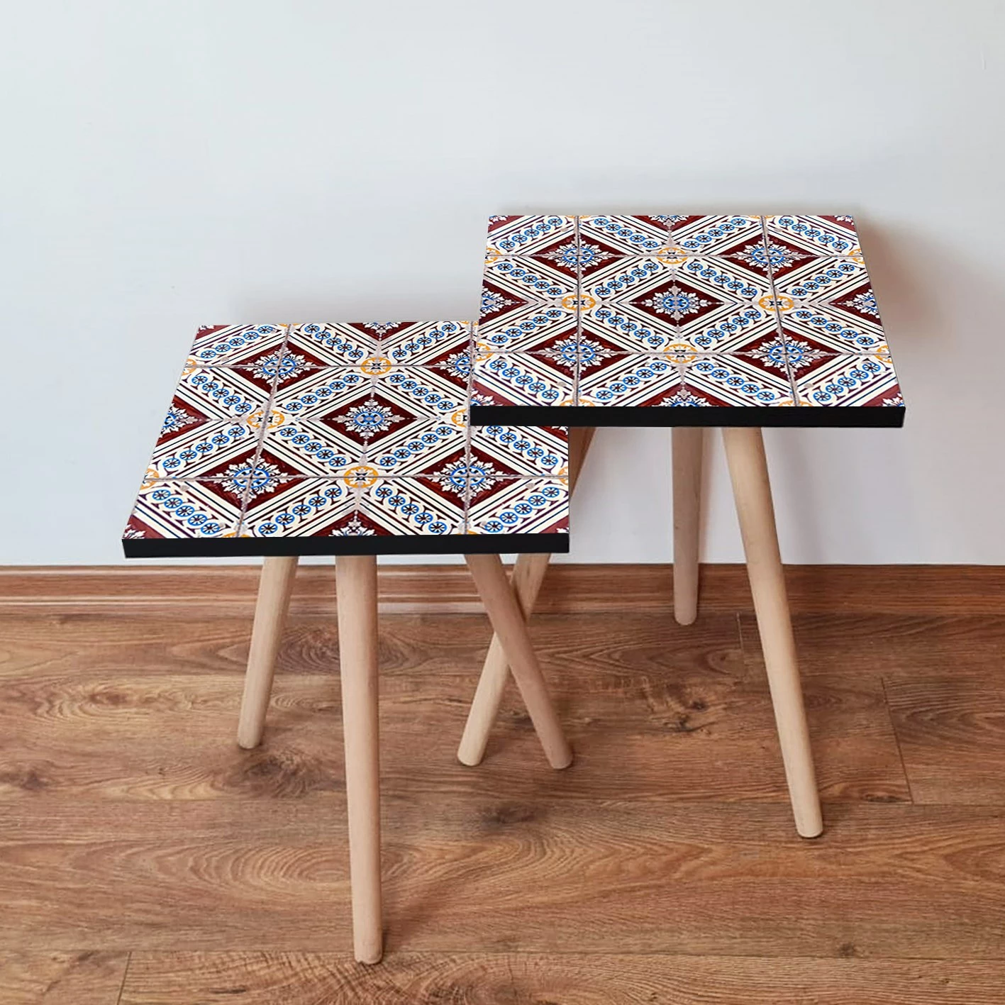 Set tavolinash ndihmëse, dy pjesë, dizajn shumëngjyrësh, Skye Decor, 2Shp36