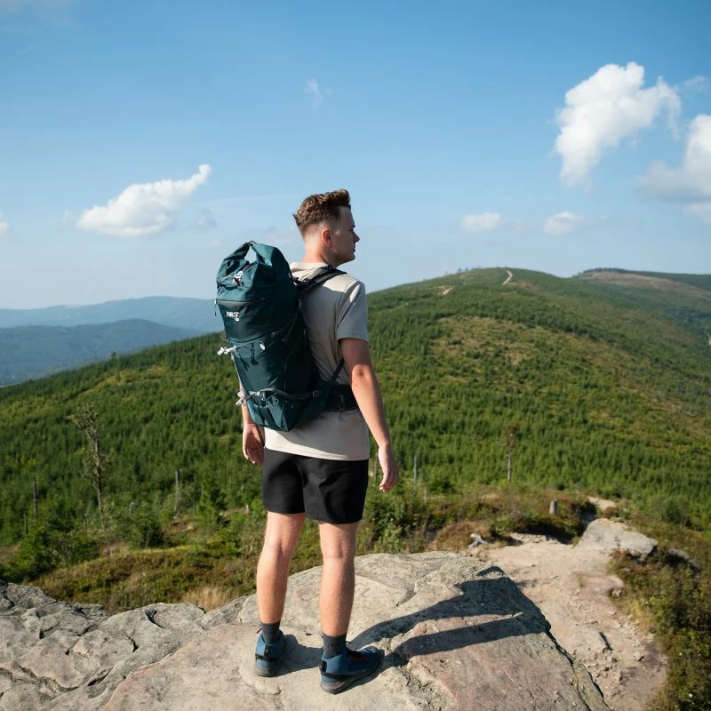 Çantë shpine turistike Nils Extreme NC1938, e gjelbër, 40L