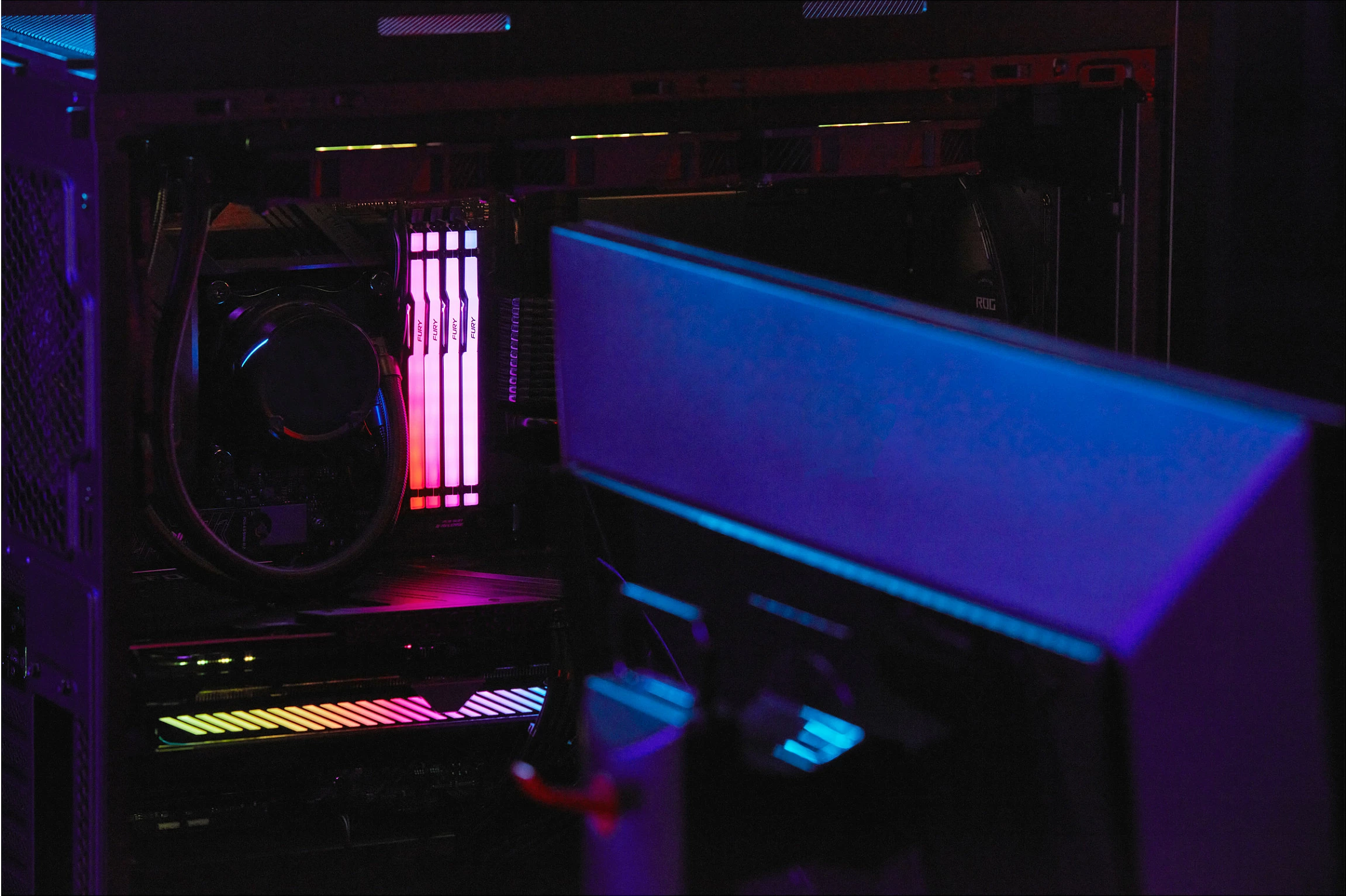 RAM Memorje Kingston FURY Beast 64GB 6000MT/s DDR5 RGB