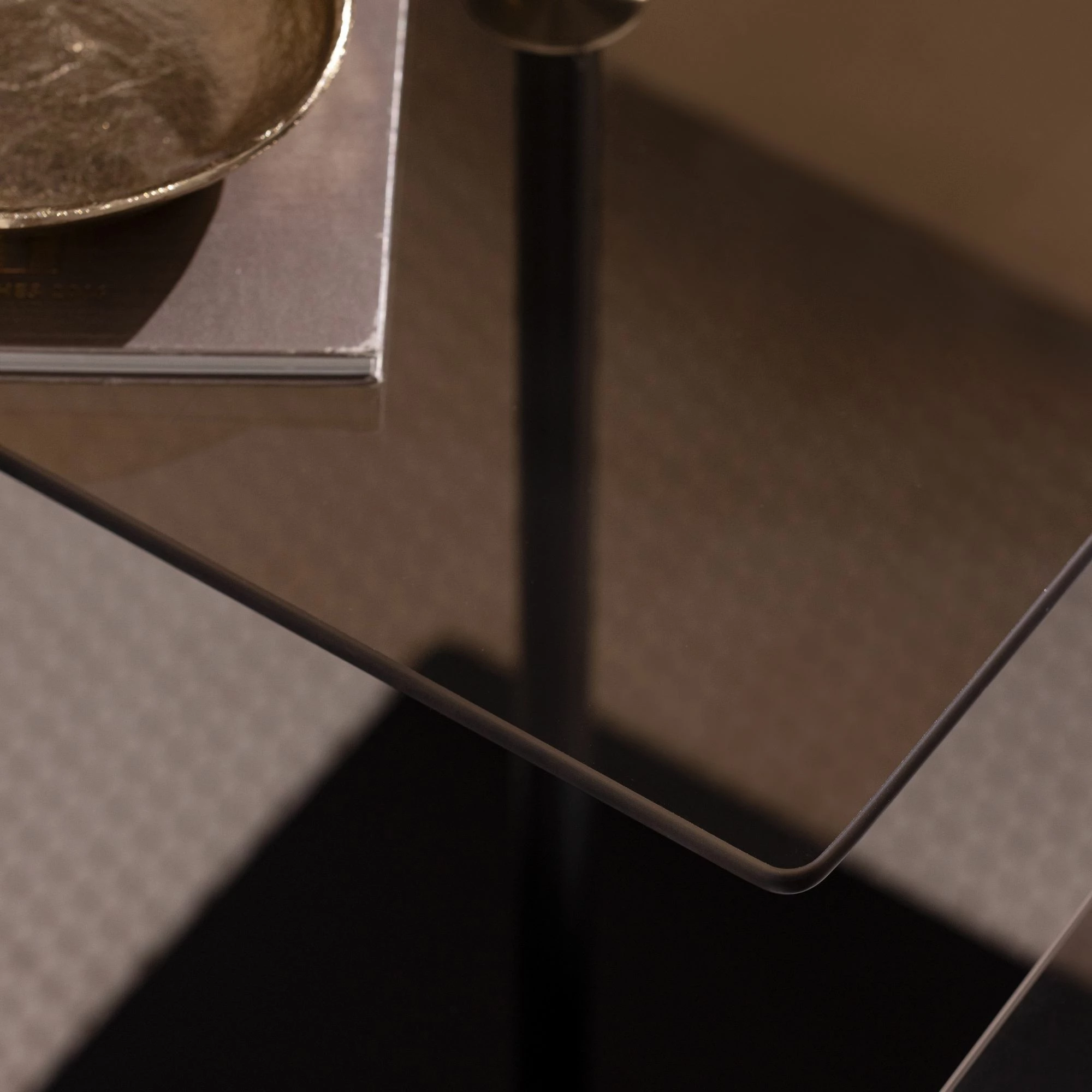 Set tavolinash kafeje Skye Decor, elegante 2 copë, e zezë, bronzi