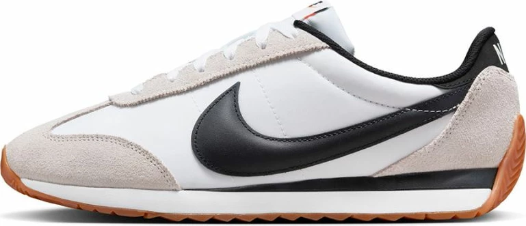 Atlete për meshkuj Nike, të bardha