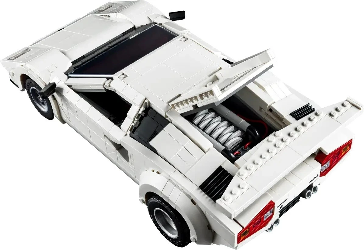 Set LEGO ICONS Lamborghini Countach 5000 Quattrovalvole, Bardhë