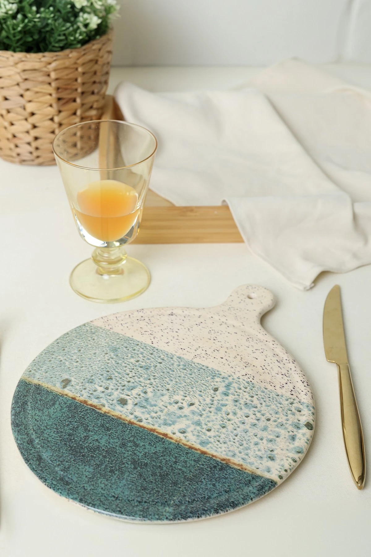 Pjatë djathi Hermia Concept, blu dhe krem, X00019371, 26cm