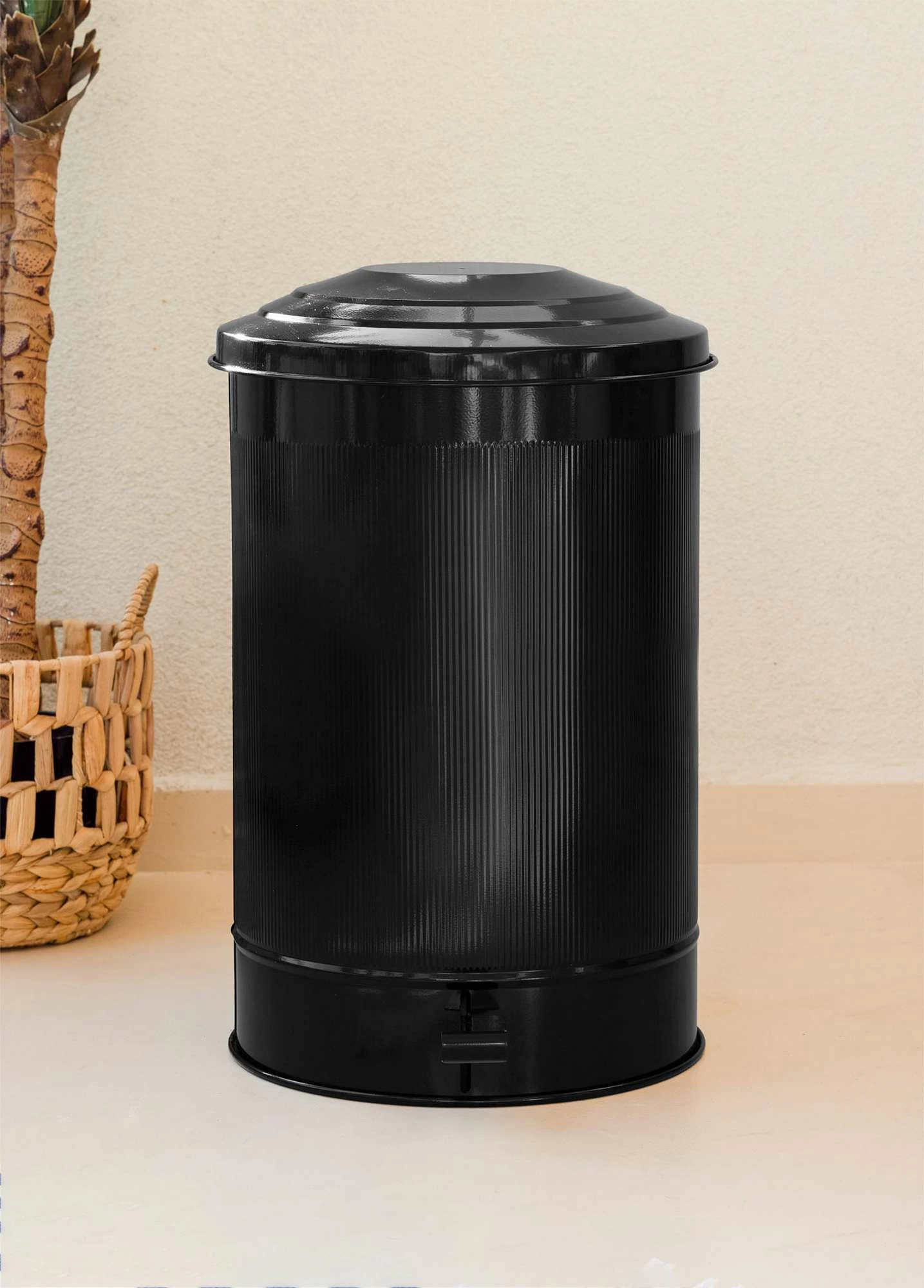 Kosh mbeturinash i zi, Mijolnir, STP0005, 35x32x52cm