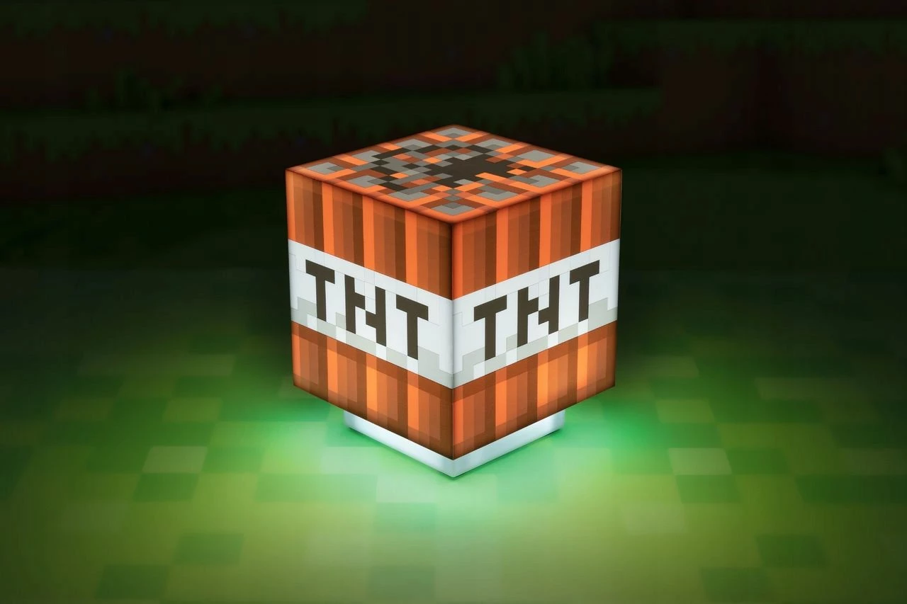 Lampë tavoline Minecraft 4714, 11 x 9 cm, me tingull TNT, 3xAAA (pa bateri), në kuti dekorative, e kuqe