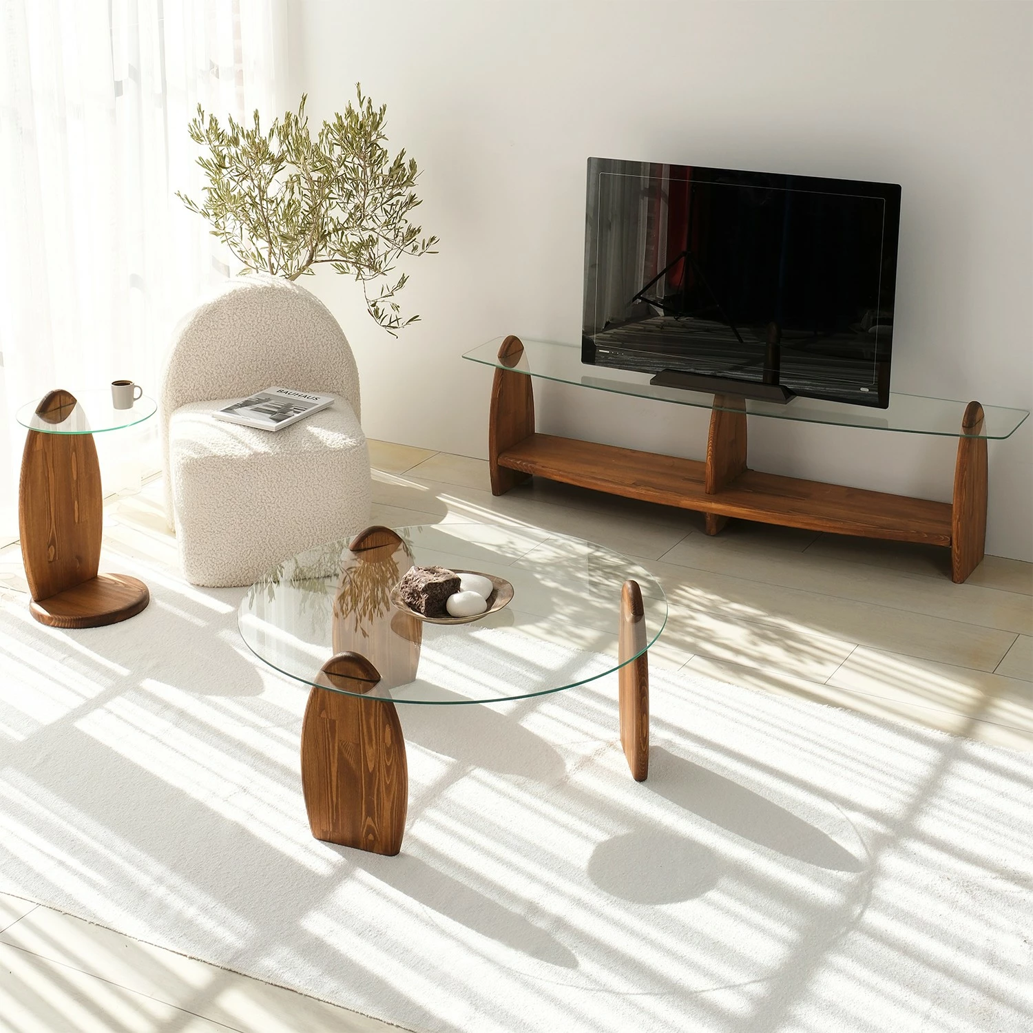 Komodë TV Skye Decor, ngjyrë gështenjë, xham transparent