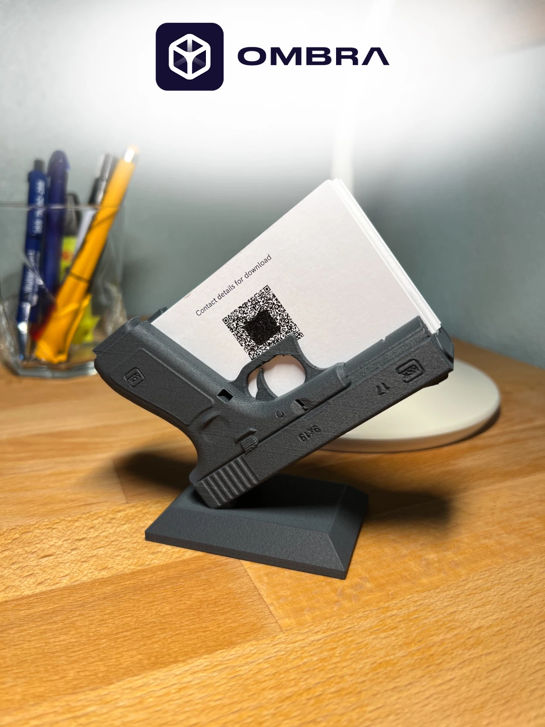 Mbajtëse për vizitëkarta në formë arme (GLOCK), e zezë