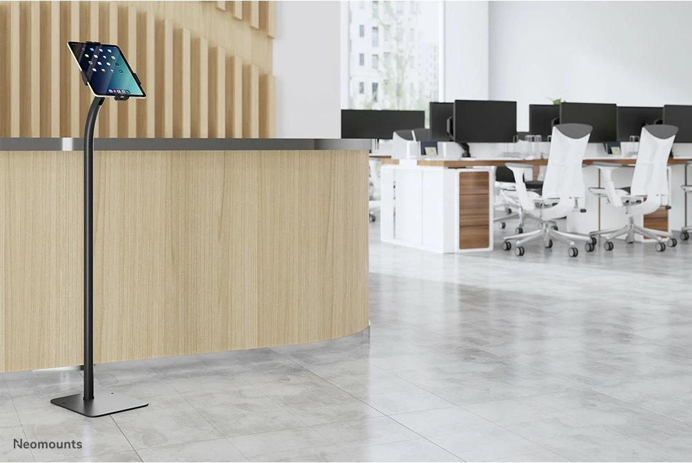 Mbajtës tableti Newstar FL15-625BL1, 360° rrotullim, i zi