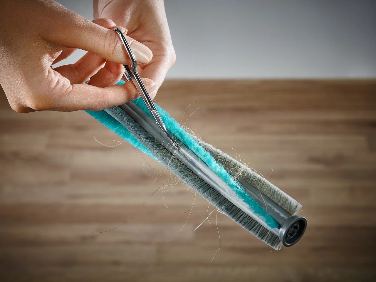 Fshesë elektrike pa kabllo Leifheit PowerVac 2in1, 20V, pa qese, bardhë/kaltër