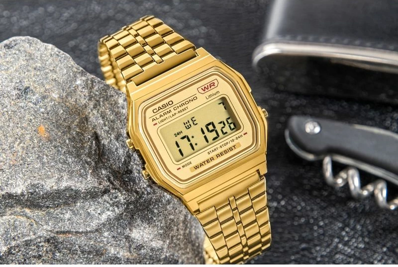 Orë dore digjitale CASIO Vintage A158WETG-9AEF, e artë, me kuti