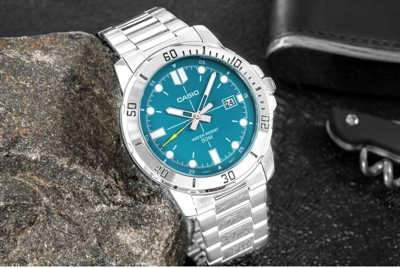 Orë dore për meshkuj CASIO, argjendtë