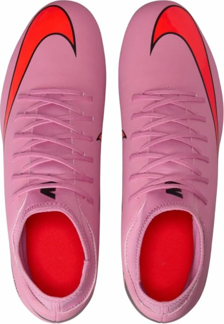 Atlete futbolli Nike për meshkuj, të kuqe