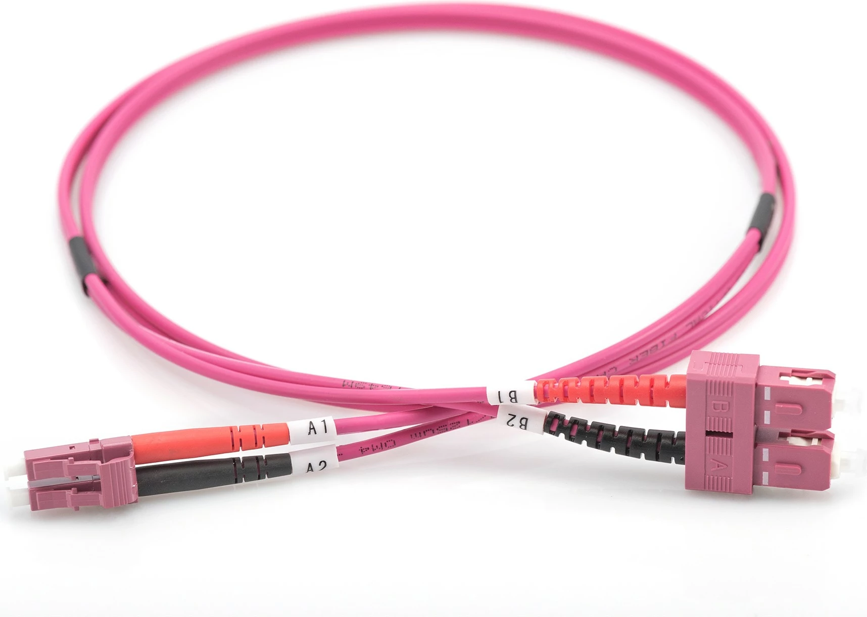 Kabllo optik Digitus OM4 patch cord, LC në SC, 2m, vjollcë