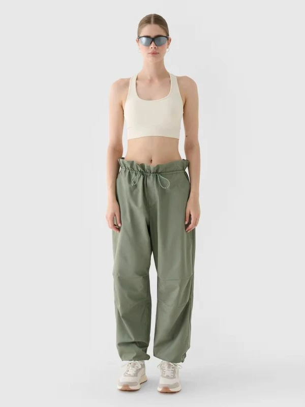 Pantallona oversize për femra 4f