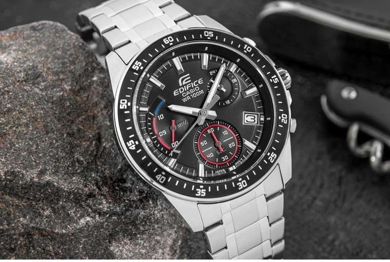 Orë dore për meshkuj Casio, e zezë