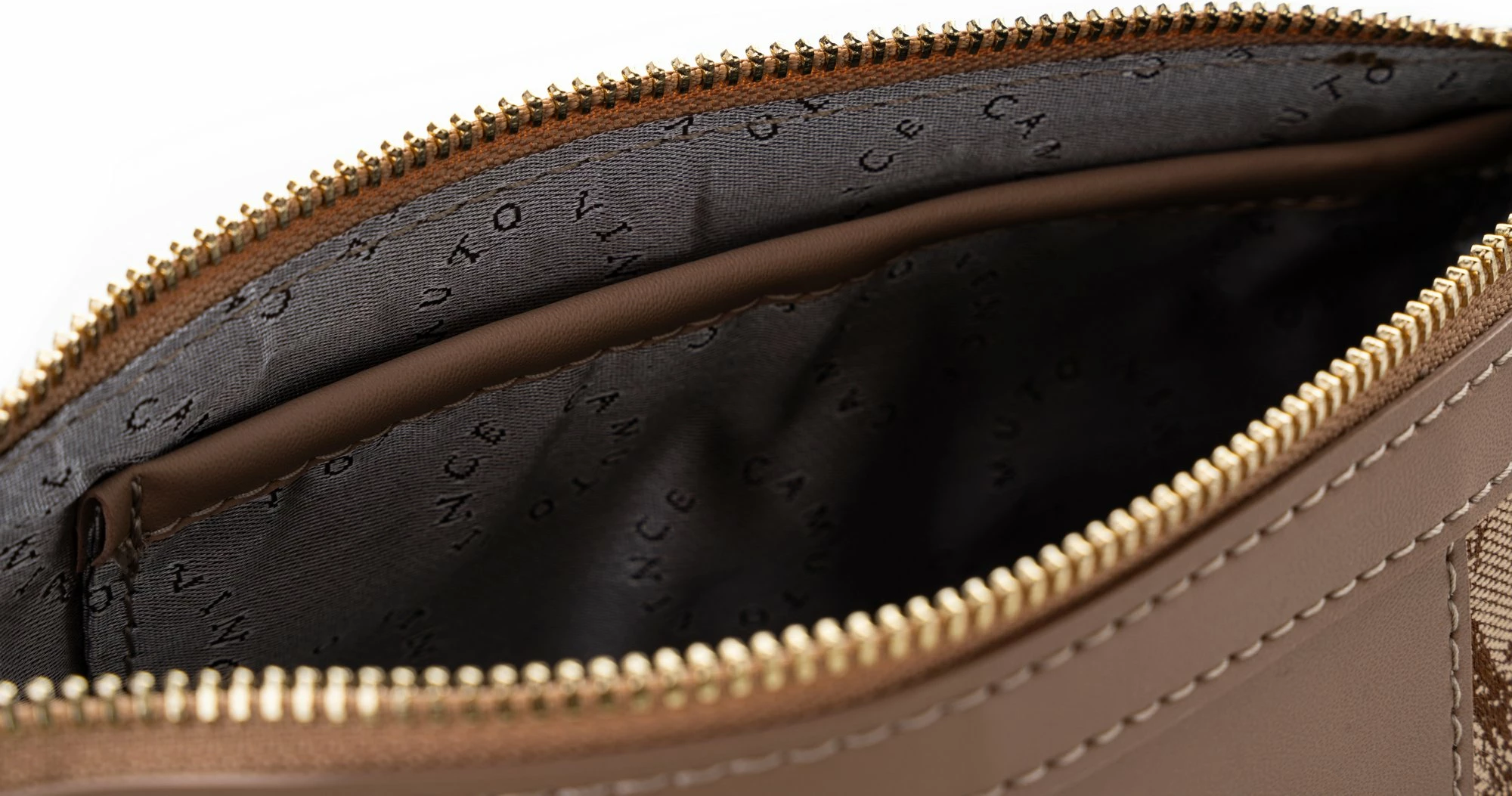 Çantë krahu Dolce, ngjyrë mink, Vince Camuto