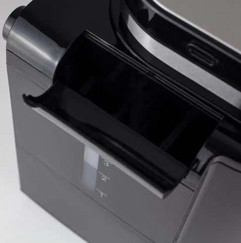 Aparat kafeje CASO Coffee Compact electronic 1848, 600W, 4 filxhanë, mulli burr, LCD me timer, filtër permanent, enë qelqi, çelik inox/zi