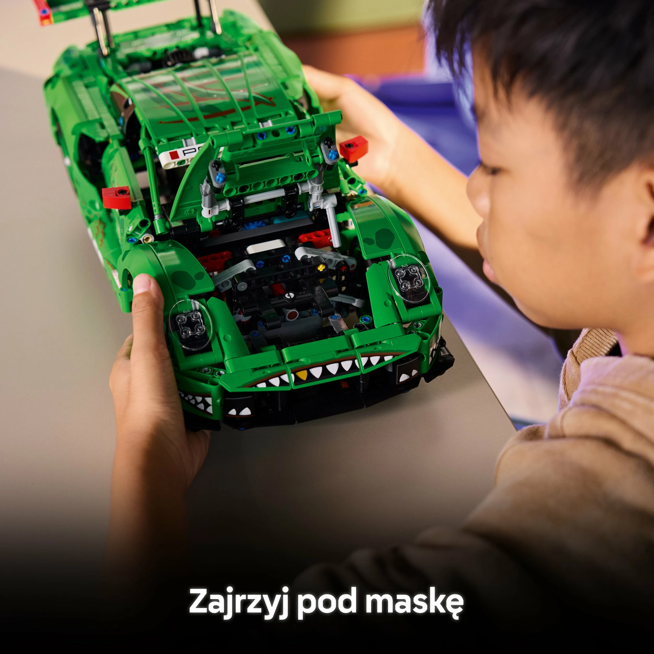 Set LEGO Technic Porsche 911 GT3 R REXY AO Racing Car 42224, 1313 copë, jeshil