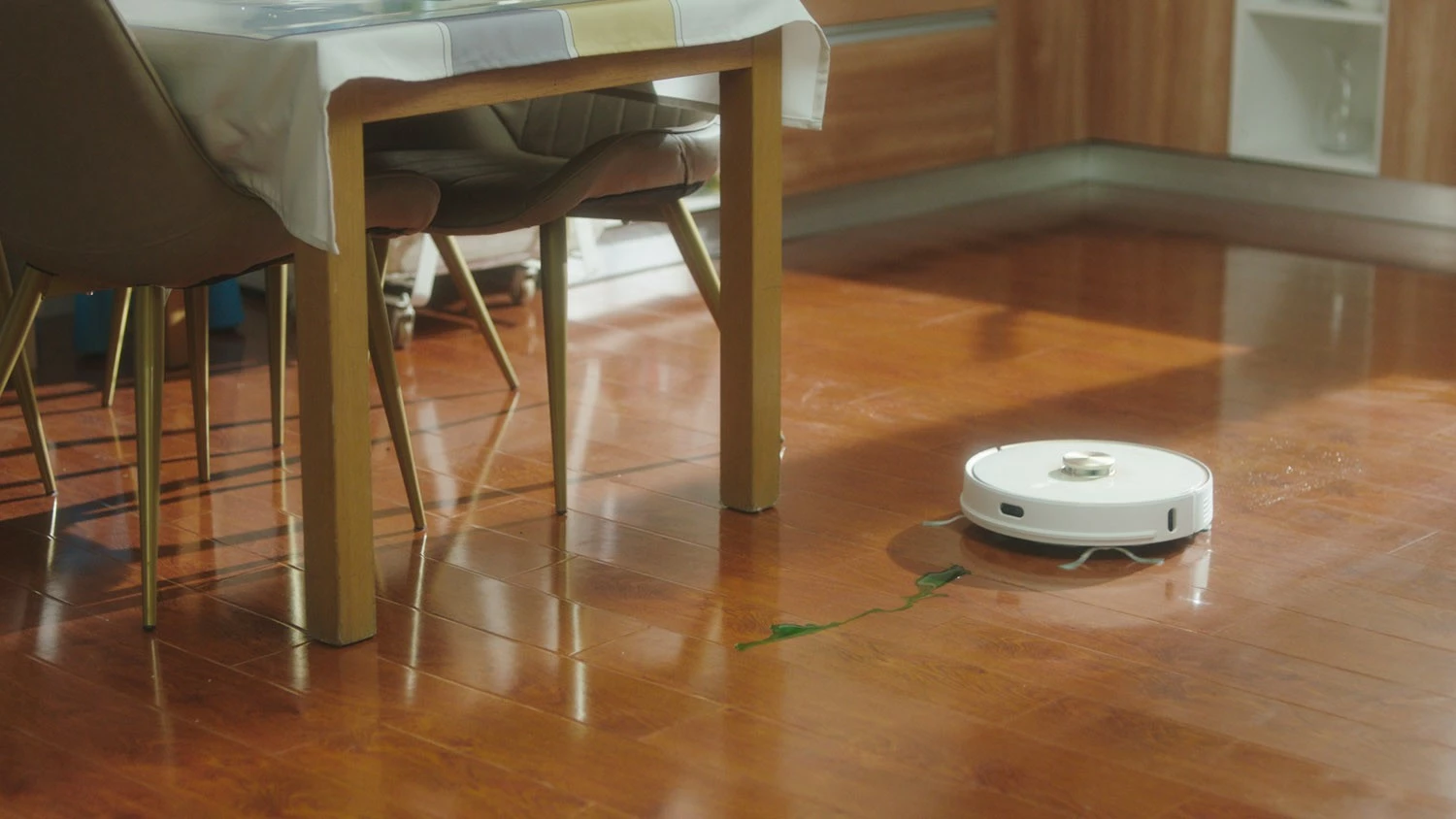 Fshesë robotike Lenovo T1S, pa qese, HEPA, e bardhë