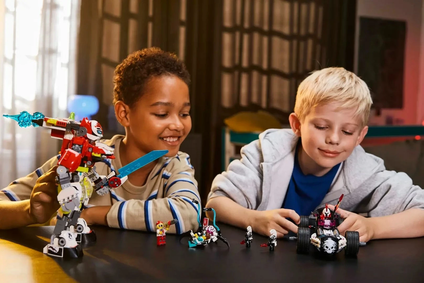 Set LEGO DREAMZZZ 71497, Tiger Mech dhe Hot Rod Car, 1006 pjesë